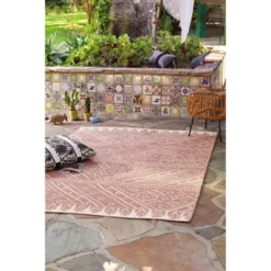 Royal Stripe Outdoor Rug - Opalhouse -Home design GUEST bdb24175 068d 4411 b777 bacecbc0f6e4